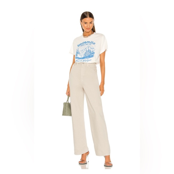 High Rise Loose Levi’s - Picture 4 of 4